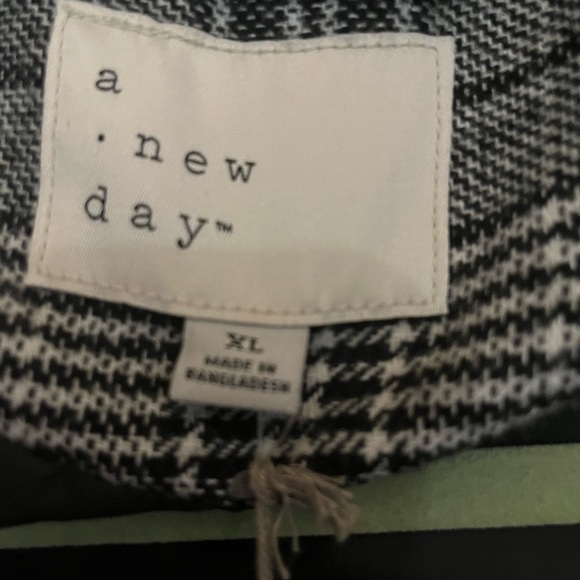 A New Day Plaid Button Down Puffer Coat - Picture 4 of 5